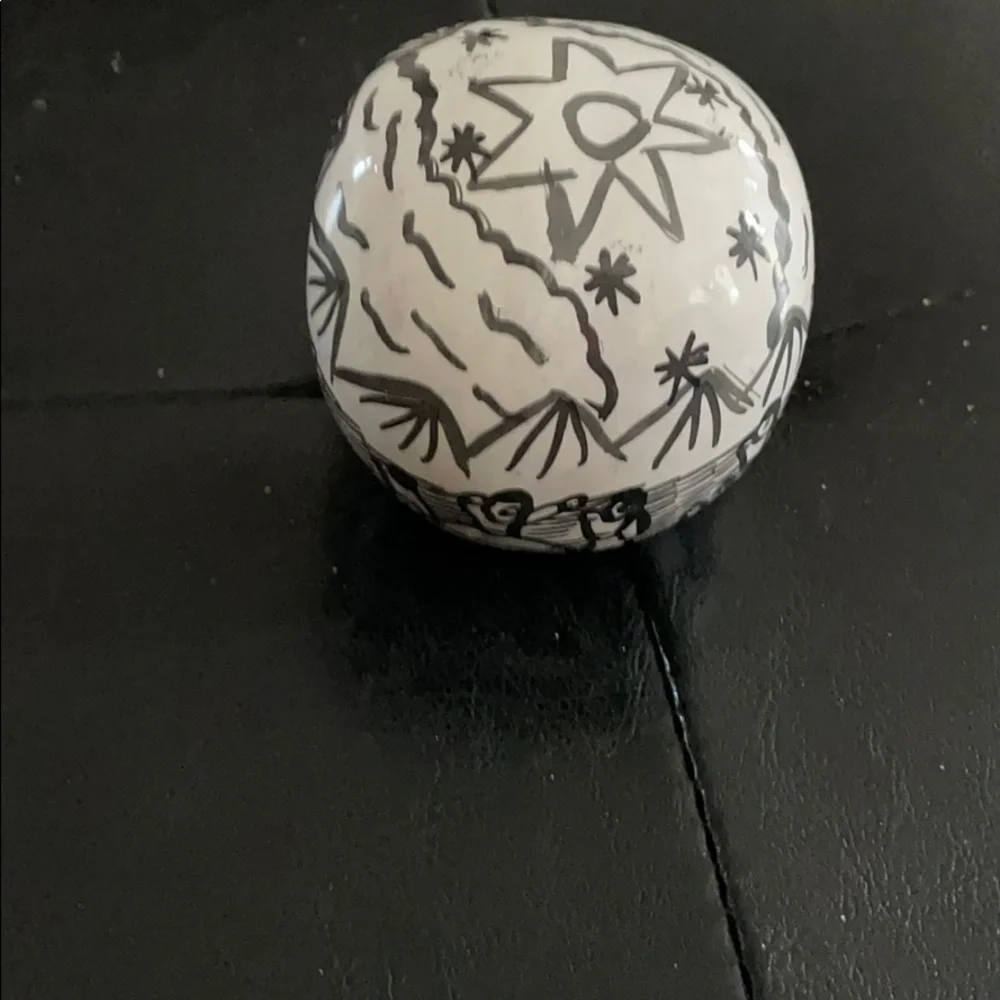 Skull black and white art piece